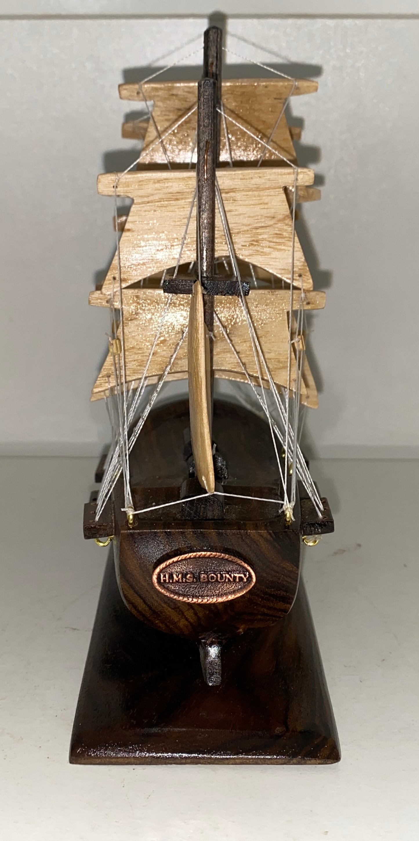 HMS Bounty Model Replica - Tau Wood