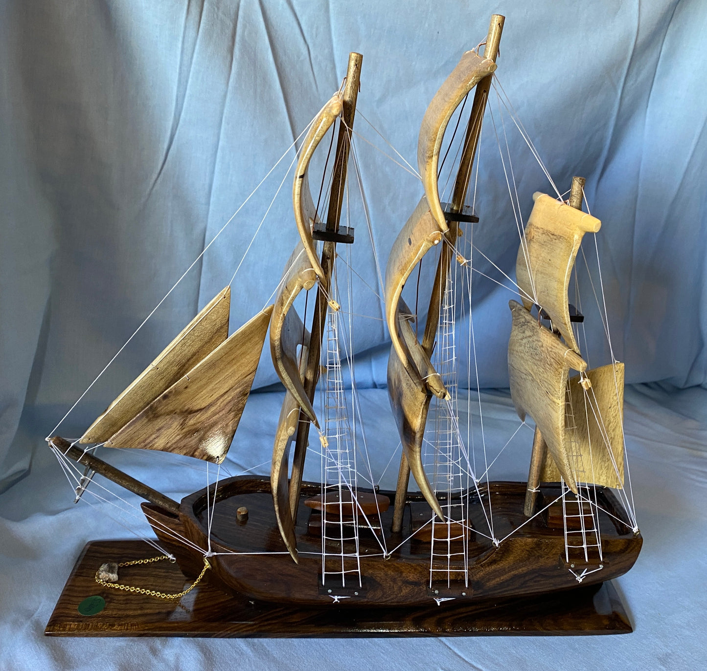 HMS Bounty Model - L
